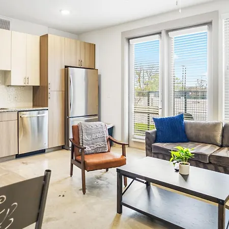Cozy Haven Steps Away From University Life